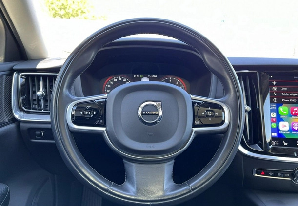 Volvo V60 cena 99700 przebieg: 175331, rok produkcji 2019 z Rawa Mazowiecka małe 781